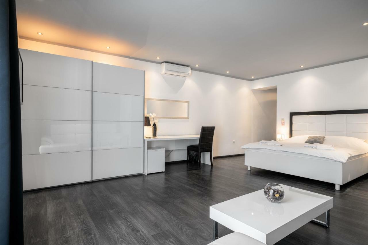 The Suites - Small Luxury Living Водице Экстерьер фото